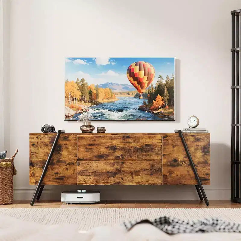 Meuble TV moderne avec étagères flottantes et cadre en métal industriel